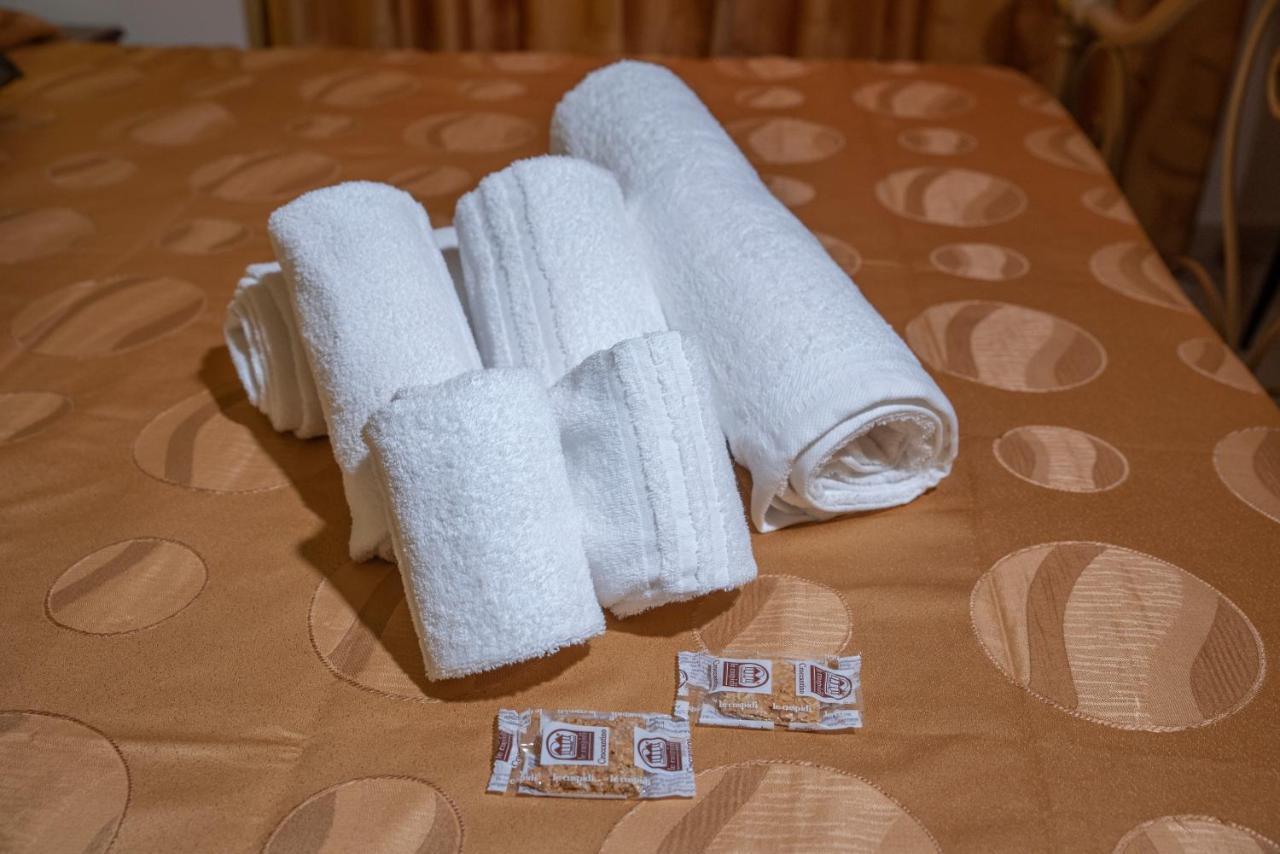Carlo Five Bed and Breakfast Porto Empedocle Buitenkant foto