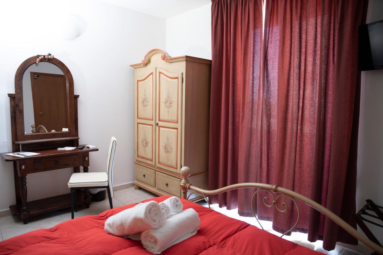 Carlo Five Bed and Breakfast Porto Empedocle Buitenkant foto